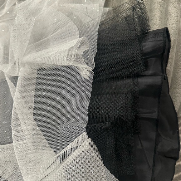 NWOT two piece cocktail, prom, winter formal dress. - Picture 9 of 14